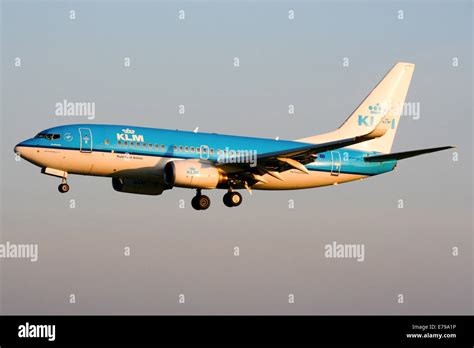 737 700 runway requirements.